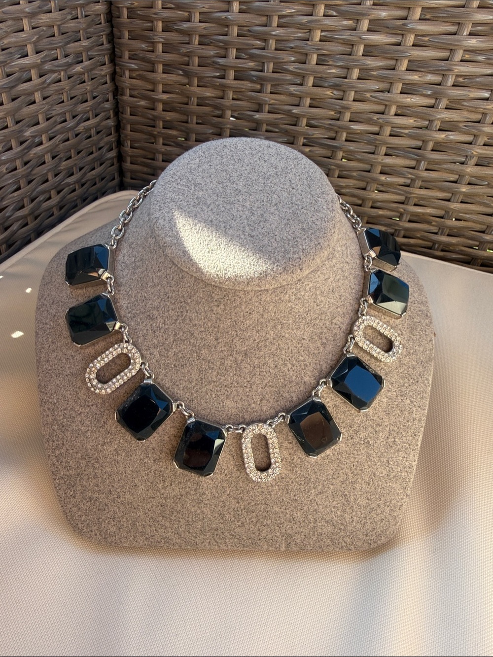 Ann Taylor Factory Black Faceted Stone and Crystal Link Statement Necklace
